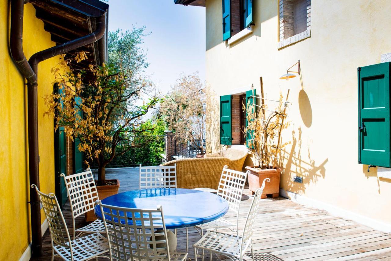 Villa Le Terrazze Тори дел Бенако Екстериор снимка