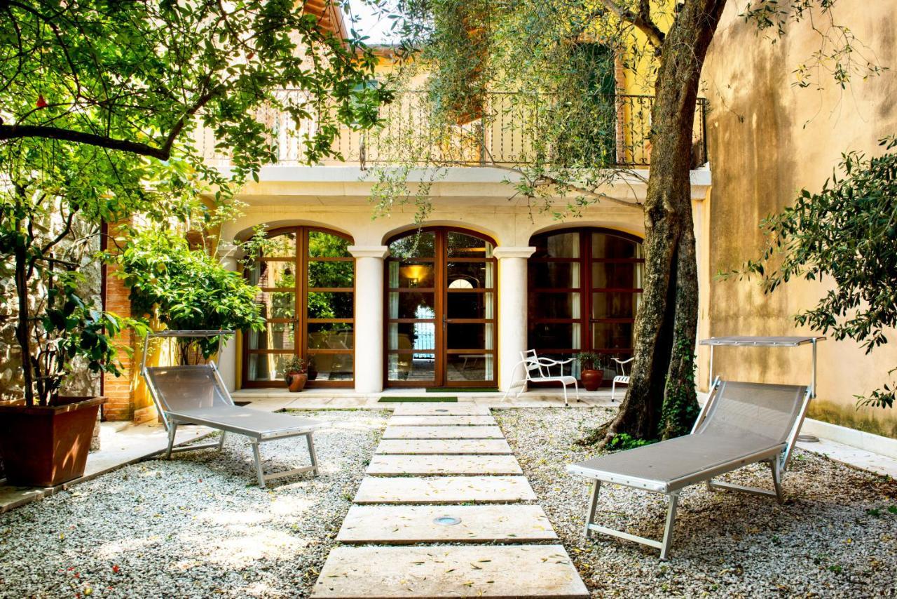Villa Le Terrazze Тори дел Бенако Екстериор снимка