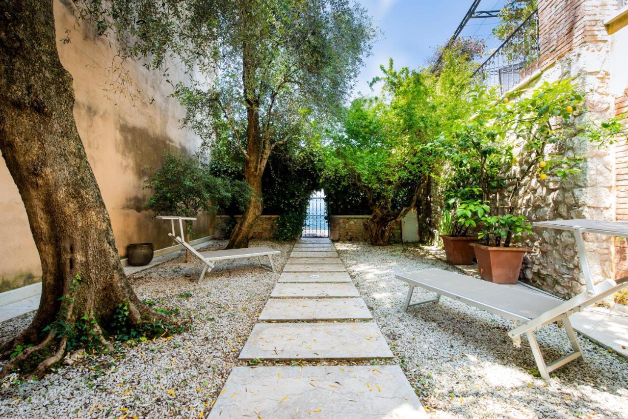Villa Le Terrazze Тори дел Бенако Екстериор снимка
